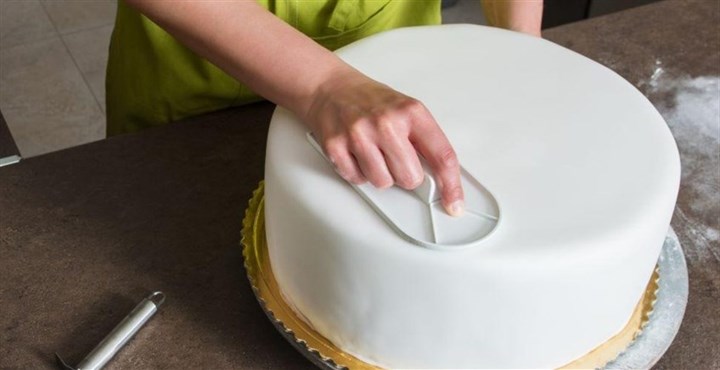 cake-decorating-faq.jpg
