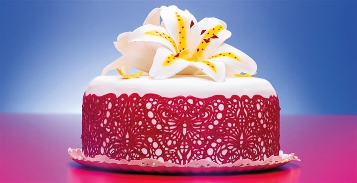 cc-article-about-cake-lace-header.jpg