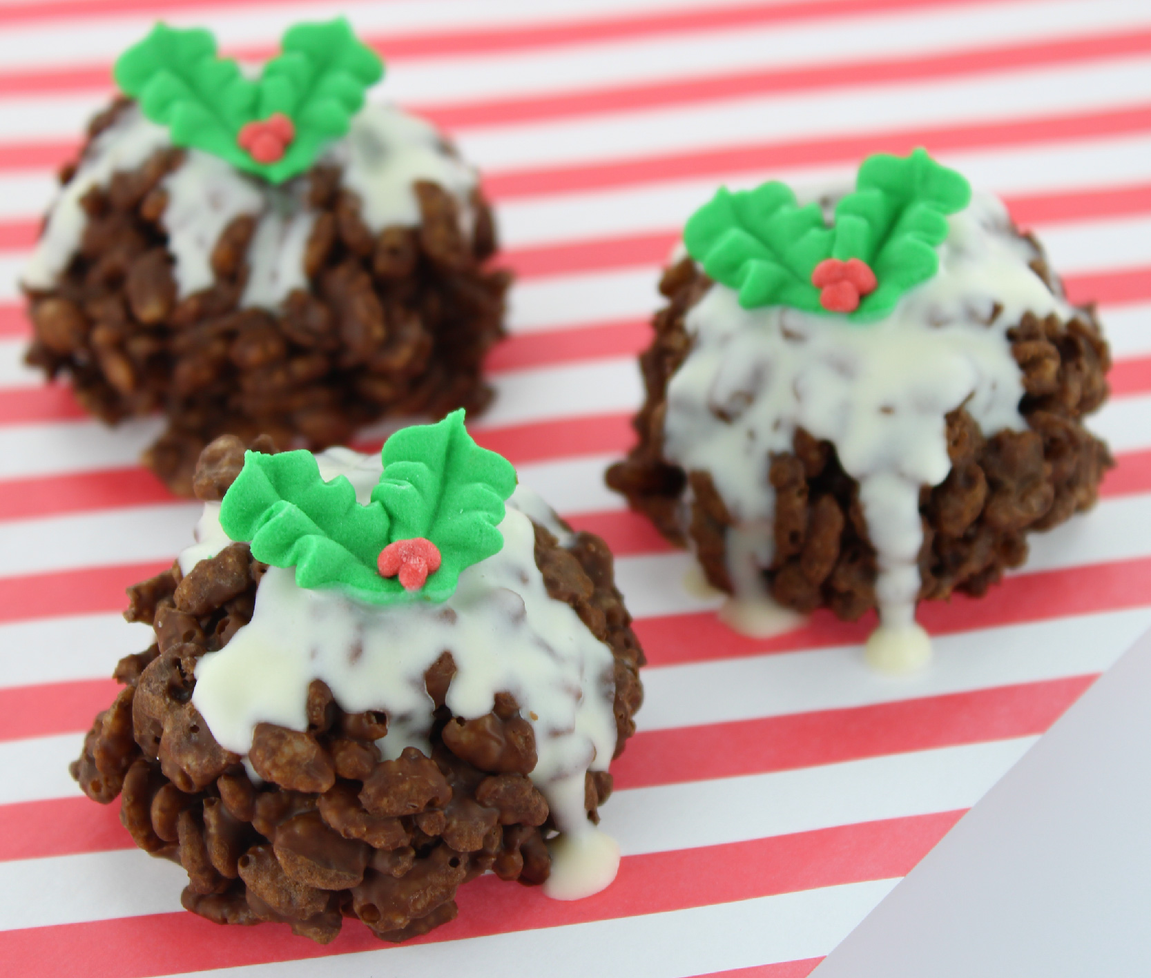 Finished Crispy Chocolate Christmas Cakes