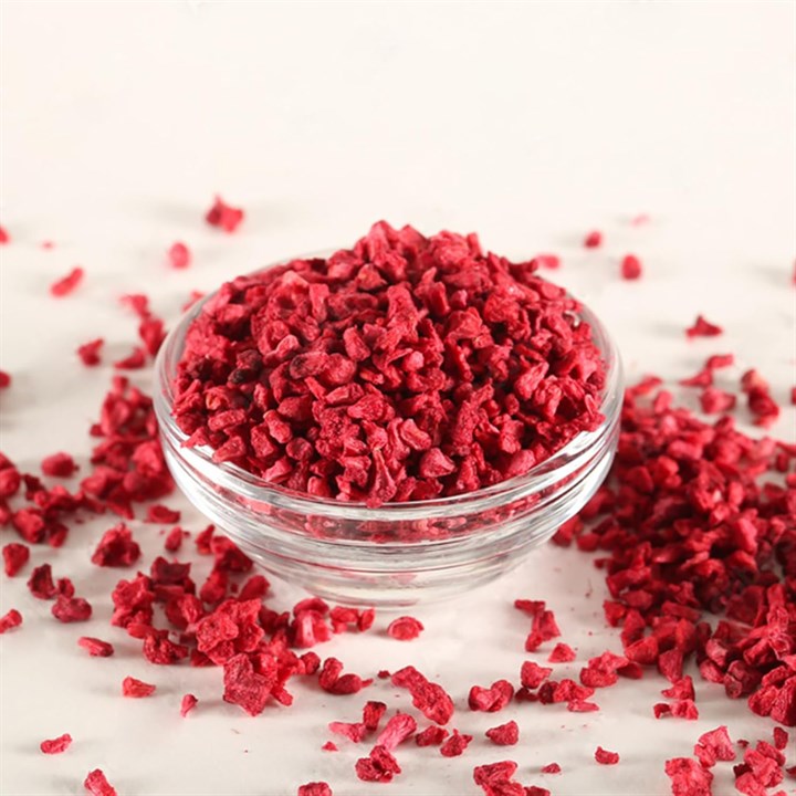 freeze-dried raspberry pieces
