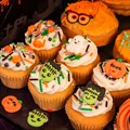 300g Culpitt Select Edible Halloween Pumpkins - Orange Alternative Image