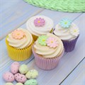Culpitt Pastel Daisies Sugar Pipings Alternative Image