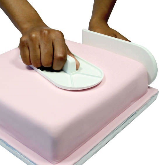 PME Cake Icing Smoother/Polisher - Rounded Edge
