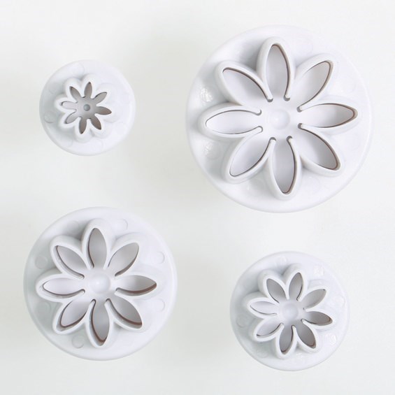 Cake Star Daisy Plunger Cutters - Set of 4