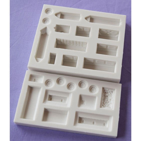 Alphabet Moulds Silicone Sugarcraft Mould - Train with Carriages
